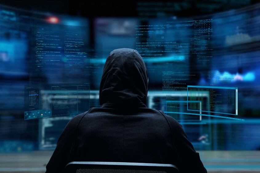 Delito de estafa online en España: qué es y cómo actuar